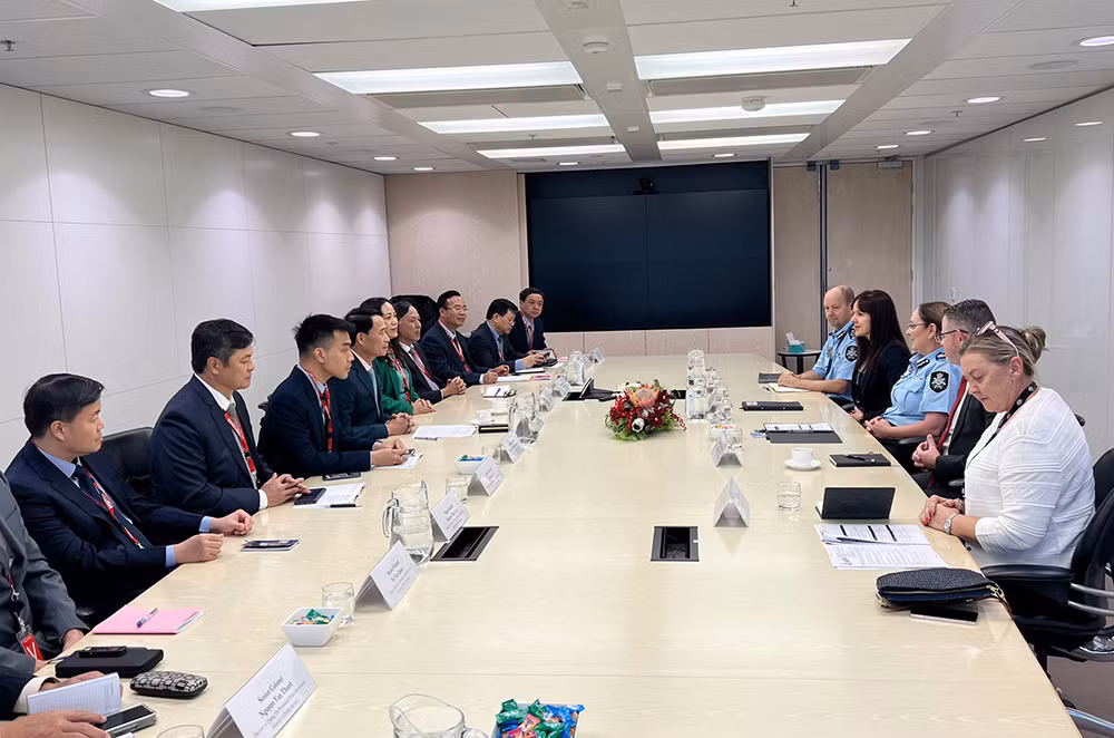 Tăng cường hợp tác với các cơ quan thực thi pháp luật Australia -0