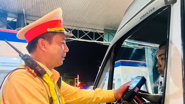 Bình Dương xử phạt gần 1.800 trường hợp vi phạm nồng độ cồn