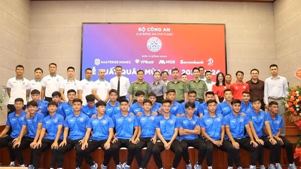 Câu lạc bộ bóng đá PVF- CAND xuất quân mùa giải 2023