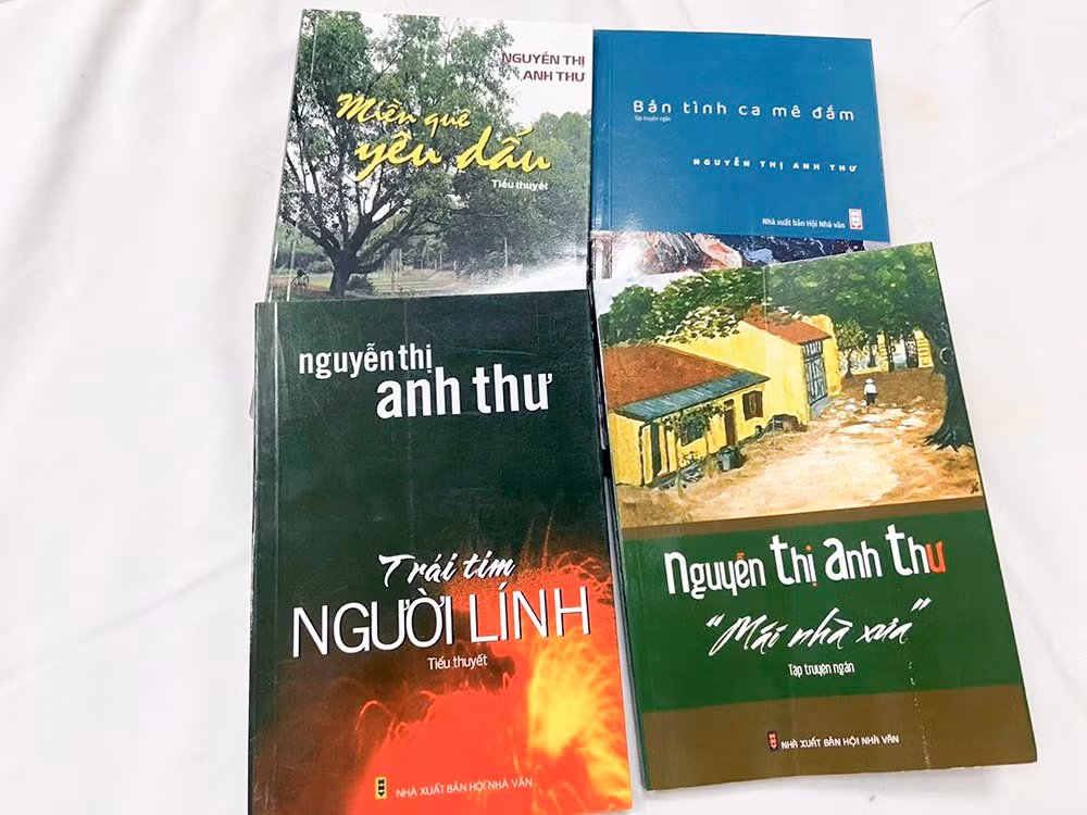 Nhà văn Nguyễn Thị Anh Thư: Cây bút nữ lịch lãm và hài hước -0