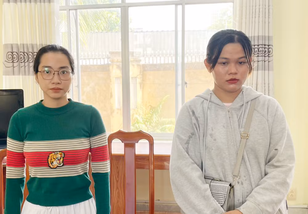 Khởi tố thêm 4 đối tượng trong đường dây làm văn bằng, chứng chỉ giả tại An Giang -0