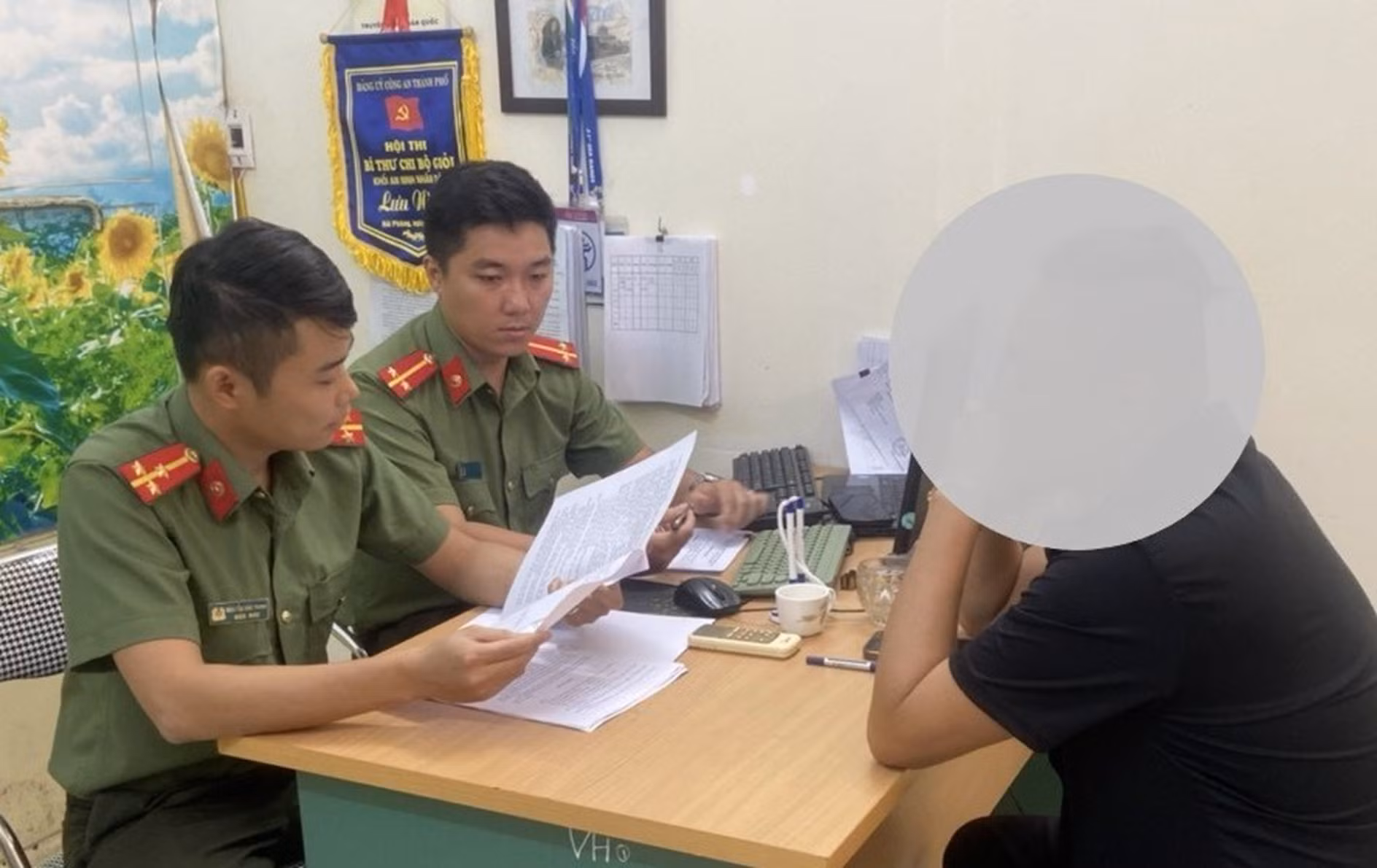 Bị phạt 7,5 triệu đồng vì chia sẻ thông tin xấu độc -0