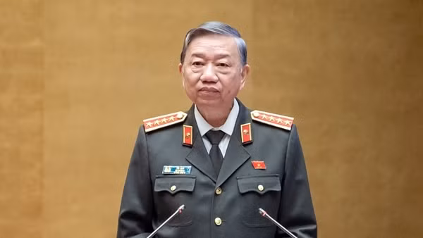 Bộ trưởng Tô Lâm: Sử dụng thẻ căn cước không bị theo dõi và không thể theo dõi được!