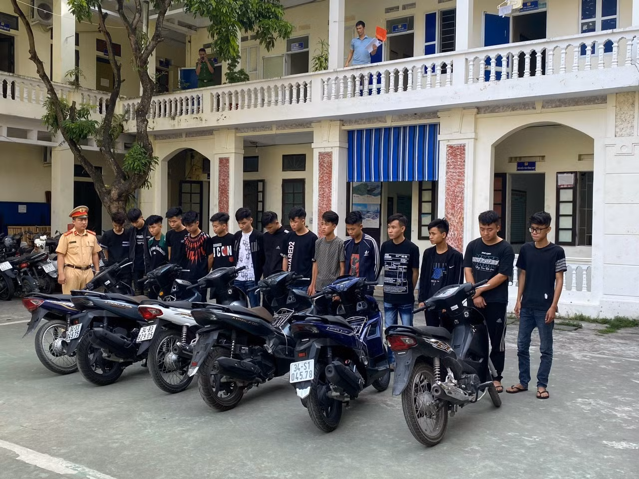 Khởi tố 14 đối tượng gây rối trật tự công cộng tại Thanh Hà -0