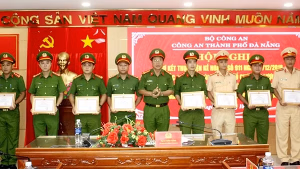 Ngăn chặn hiệu quả tội phạm, nhiều CBCS lực lượng 911 được khen thưởng