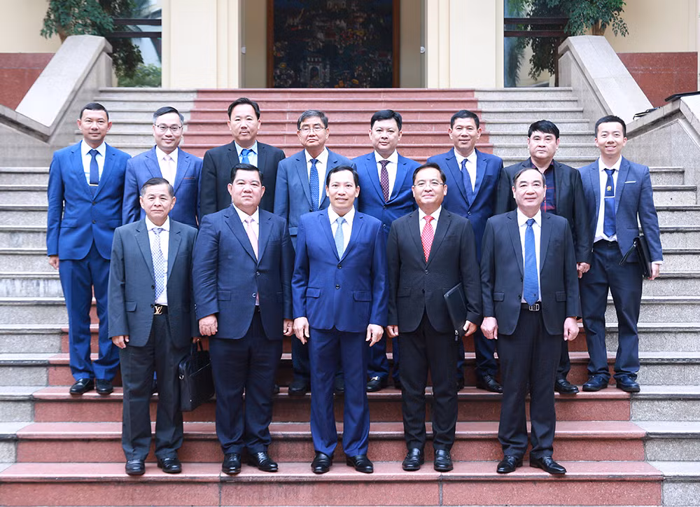 Thắt chặt hơn nữa quan hệ hợp tác với Bộ Nội vụ Campuchia -0