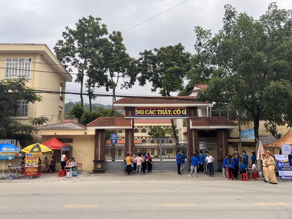 Khởi tố 3 bị can “Cố ý làm lộ bí mật Nhà nước” trong kỳ thi tốt nghiệp THPT 2023 -0