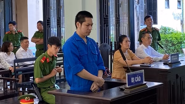 Kế toán trưởng "phù phép" để chiếm đoạt gần 5 tỷ đồng