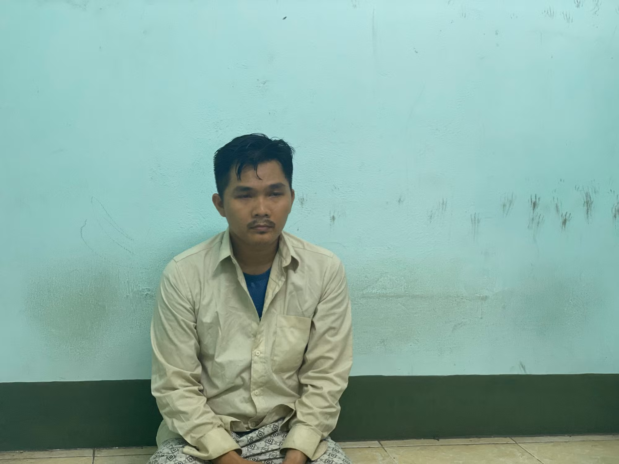 Triệt phá đường dây nhập lậu pháo nổ khối lượng lớn từ Campuchia về TP Hồ Chí Minh -0