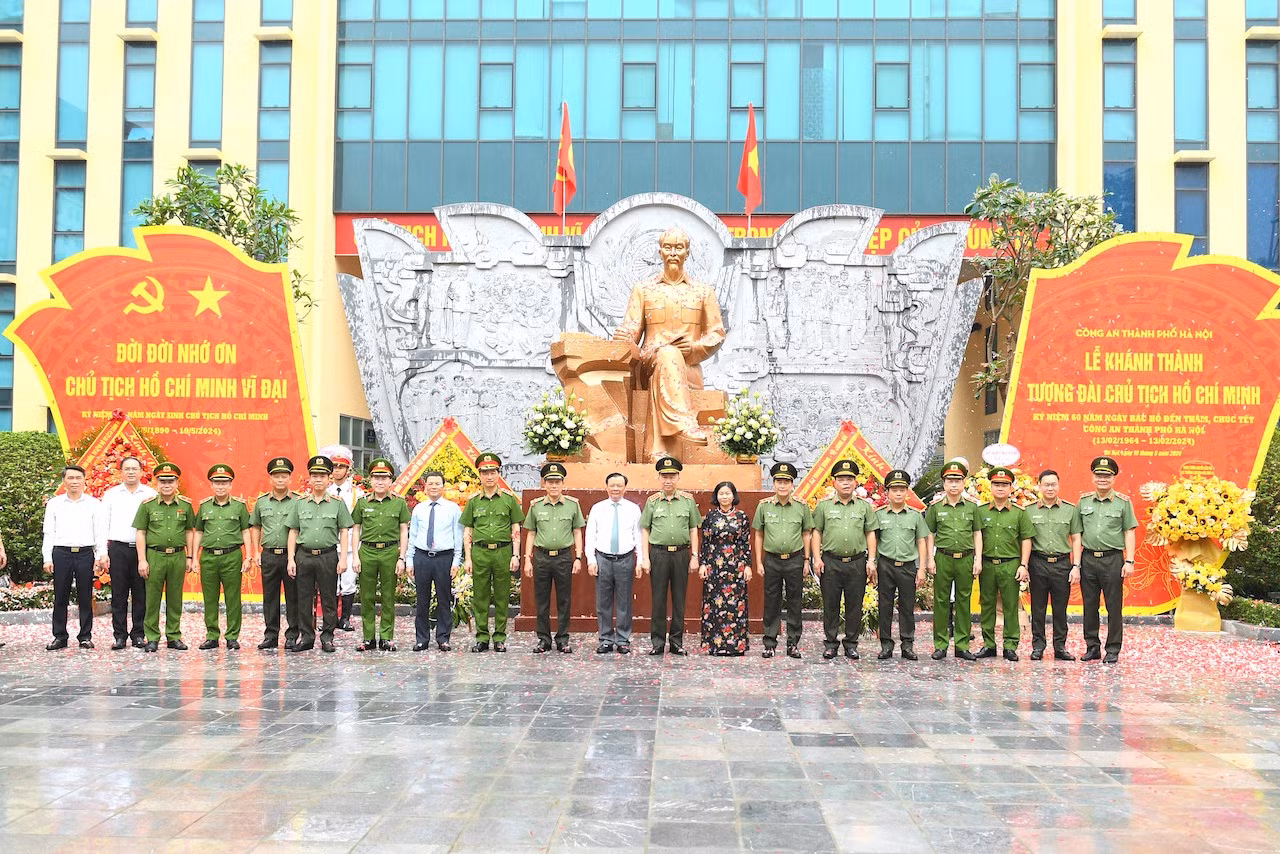 Công trình góp phần giáo dục truyền thống cách mạng cho các thế hệ cán bộ, chiến sĩ CAND nói chung, Công an TP Hà Nội nói riêng -0