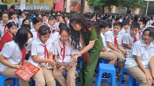 Hiệu quả từ việc tuyên truyền Luật Căn cước cho học sinh trên địa bàn Hà Nội