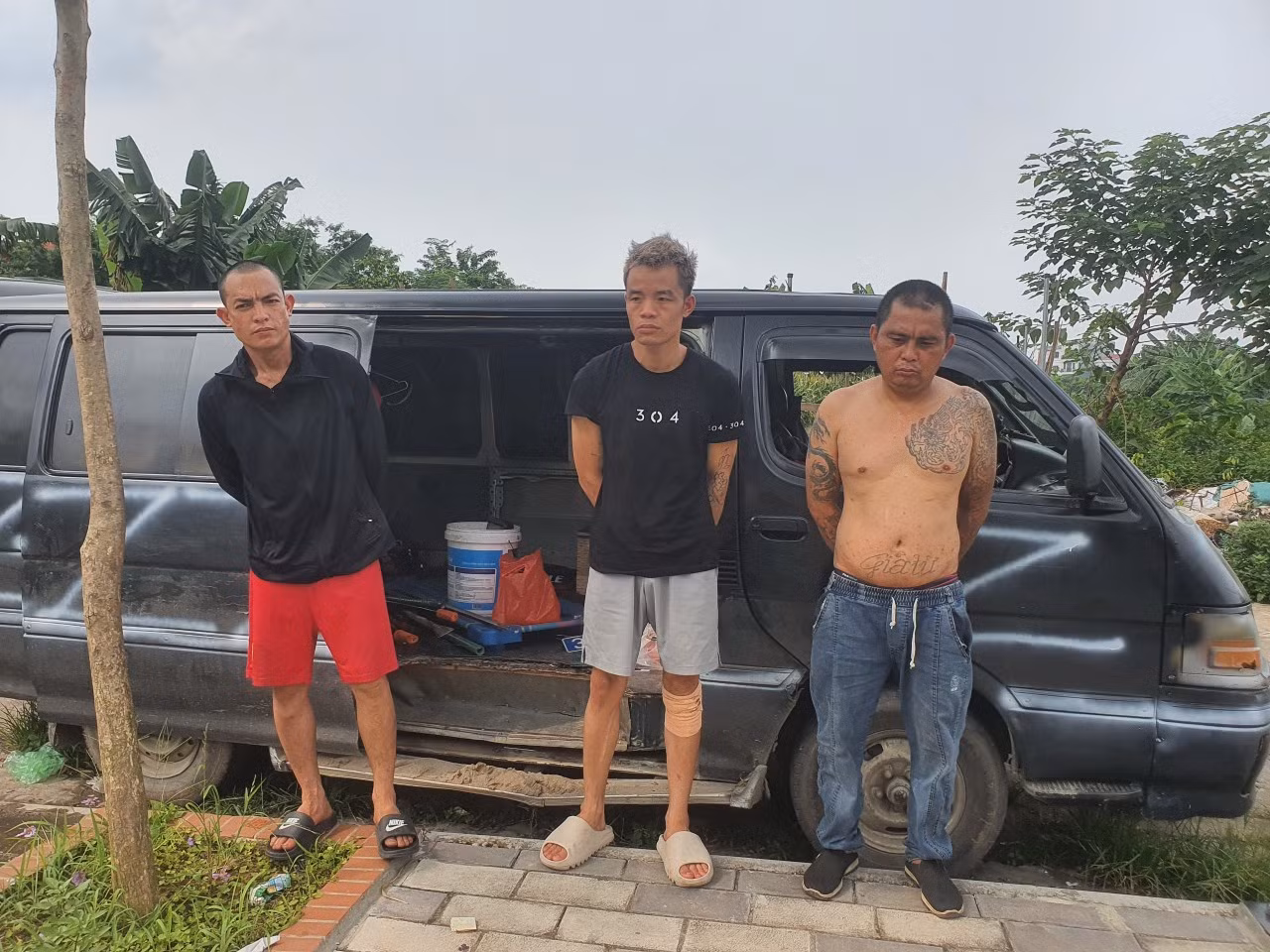 Nhóm đối tượng ở Hà Nội sử dụng xe ô tô hoạt động lưu động, liên tỉnh trộm cắp tài sản -0