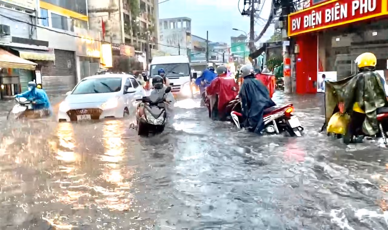 Vì sao thi công hệ thống thoát nước 248 tỷ đồng, đường Võ Văn Ngân vẫn ngập? -0