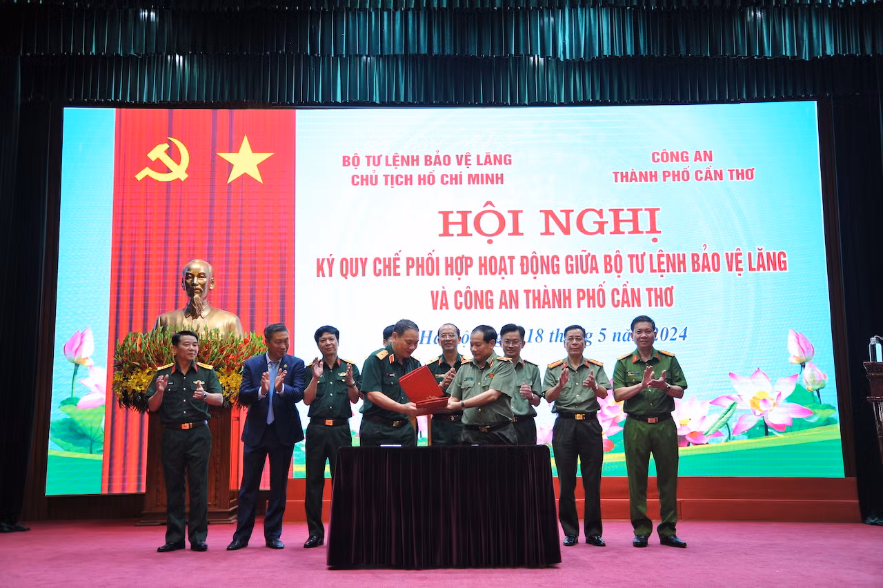 Bộ Tư lệnh Bảo vệ Lăng Chủ tịch Hồ Chí Minh và Công an thành phố Cần Thơ ký kết quy chế phối hợp -0