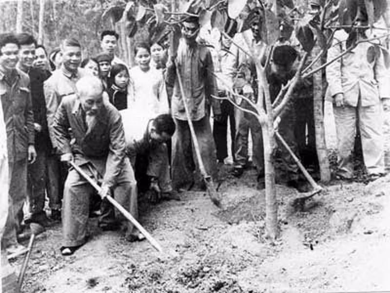 Kỷ niệm 134 năm Ngày sinh Chủ tịch Hồ Chí Minh (19/5/1890 - 19/5/2024): Sáng ngời nhân cách vĩ đại! -0