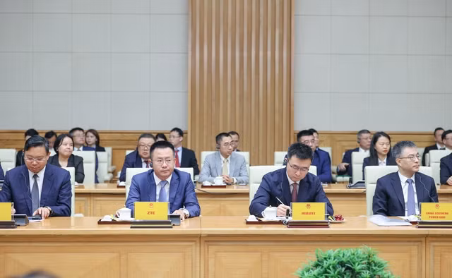 Thủ tướng Phạm Minh Chính: Khuyến khích các dự án lớn, công nghệ cao của doanh nghiệp Trung Quốc -0