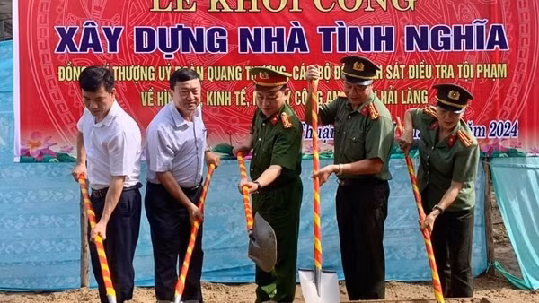 Cụm thi đua số 7 khởi công xây dựng nhà tình nghĩa cho cán bộ Công an có hoàn cảnh khó khăn