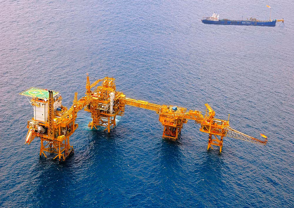 Petrovietnam chung tay cùng Chính phủ bảo đảm an ninh nặng lượng, ứng phó với biển đổi khí hậu -0