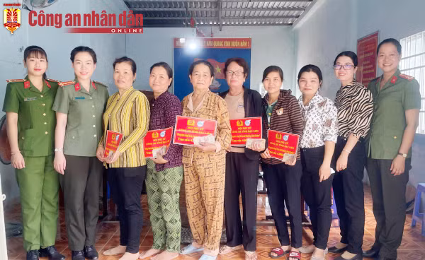 Lan tỏa ý nghĩa nhân văn mô hình “Vòng tay yêu thương” -0