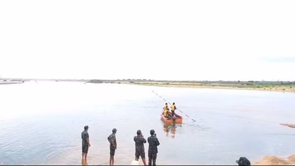 Tìm thấy thi thể thứ hai trong vụ lật xuồng trên sông Ba