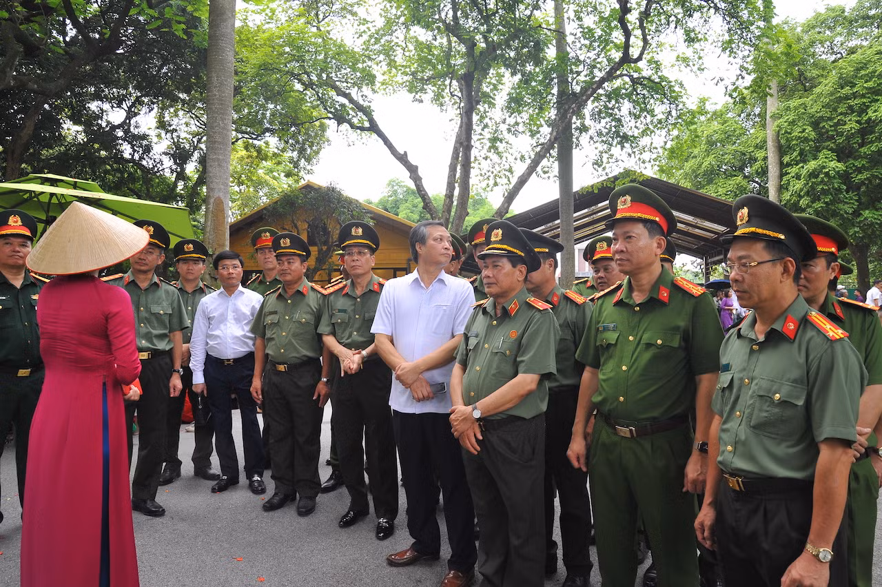 Bộ Tư lệnh Bảo vệ Lăng Chủ tịch Hồ Chí Minh và Công an thành phố Cần Thơ ký kết quy chế phối hợp -1