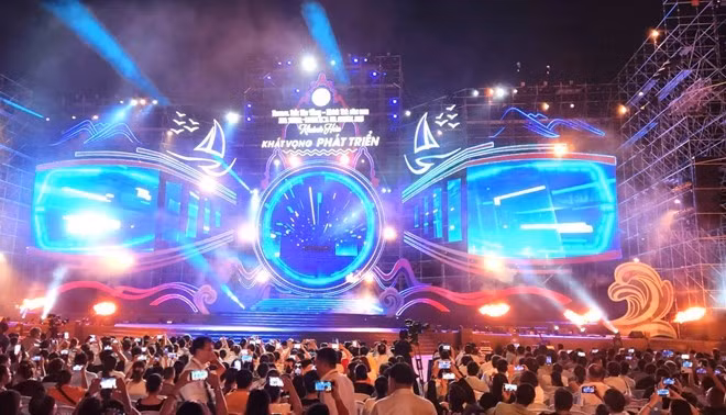 festival nh%3fc jazz l%3fn d%3fu duoc t%3f ch%3fc t%3fi nha trang.jpeg -0