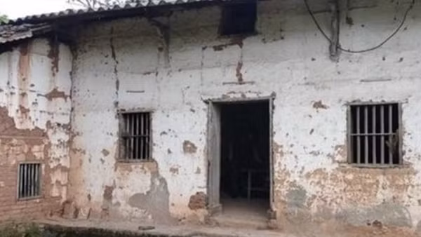 Điều tra vụ thi thể nam giới đang phân hủy trong ngôi nhà hoang ở Lạng Sơn