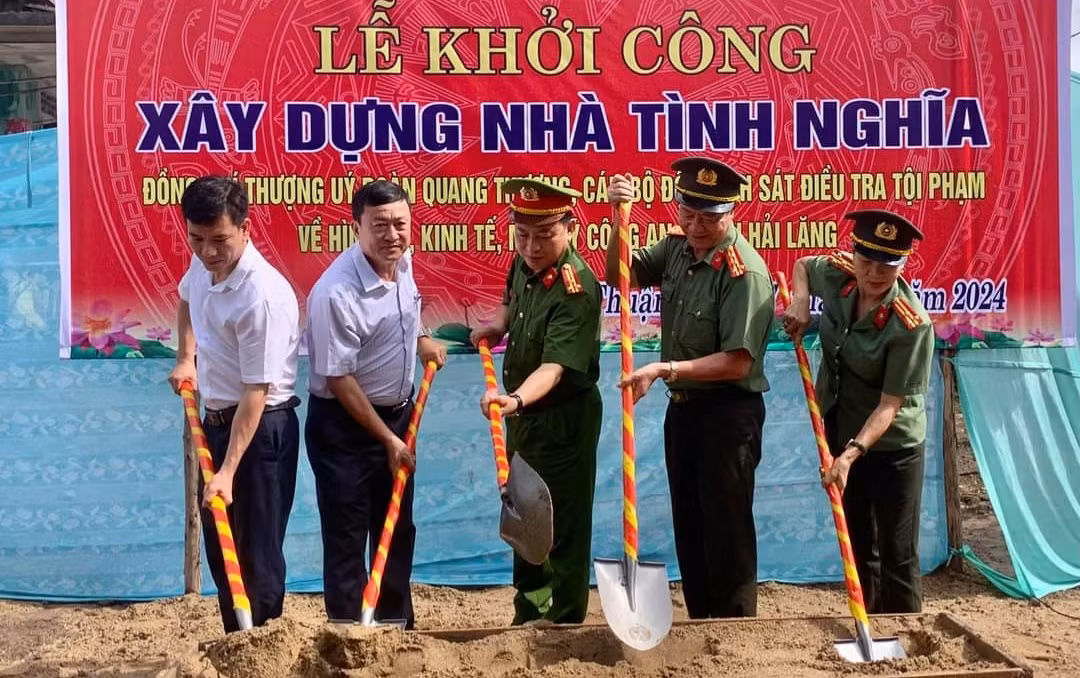 Khởi công xây dựng nhà tình nghĩa cho cán bộ Công an có hoàn cảnh khó khăn -0