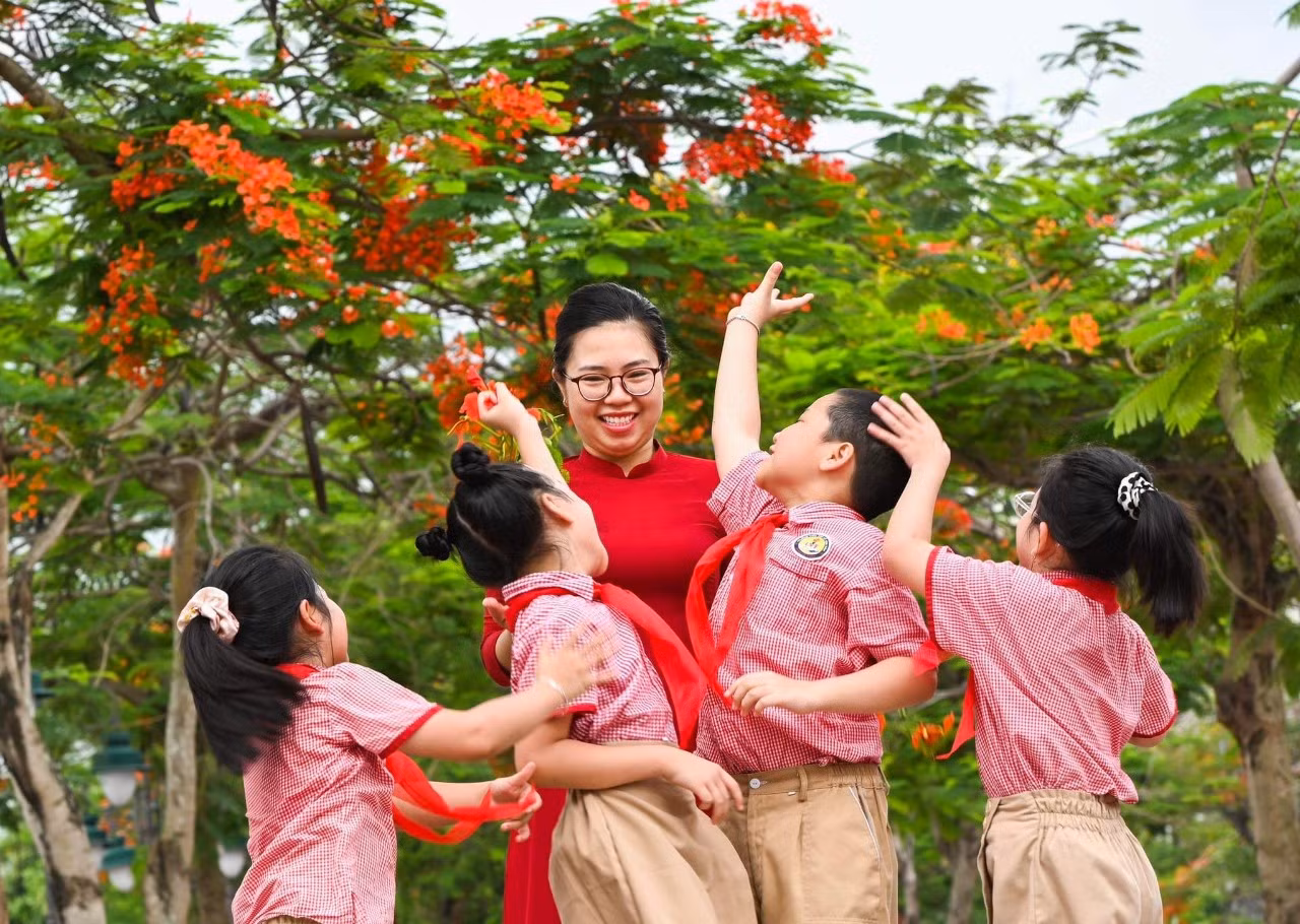 Du khách đổ về Hải Phòng 
