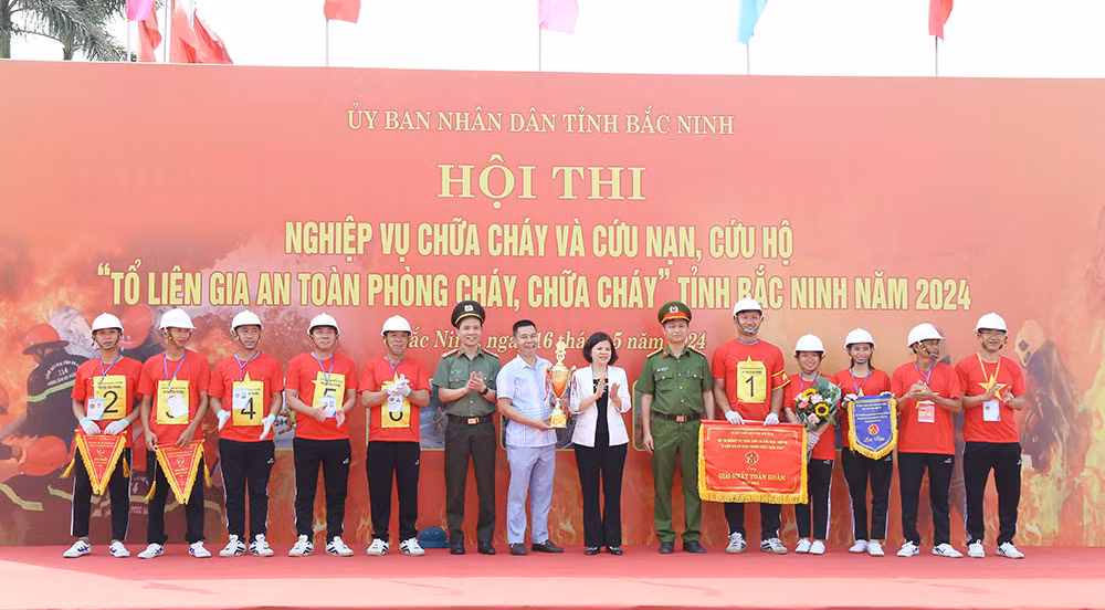 Sôi nổi &nbsp;Hội thi của các Tổ liên gia an toàn phòng cháy, chữa cháy tỉnh Bắc Ninh -0