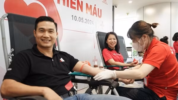 Gần 200 thành viên AIA Việt Nam tham gia hiến máu nhân đạo