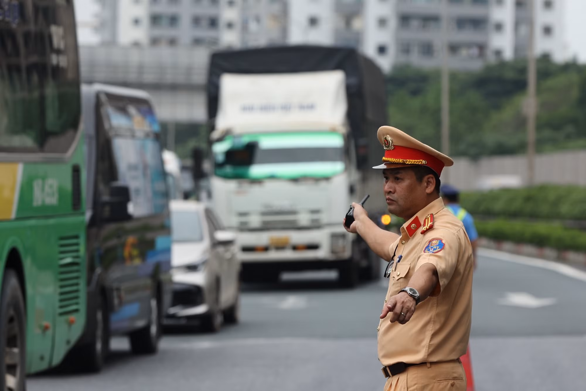 Người dân tham gia giao thông ở bất kỳ đâu đều phải có trách nhiệm bảo đảm an toàn -0