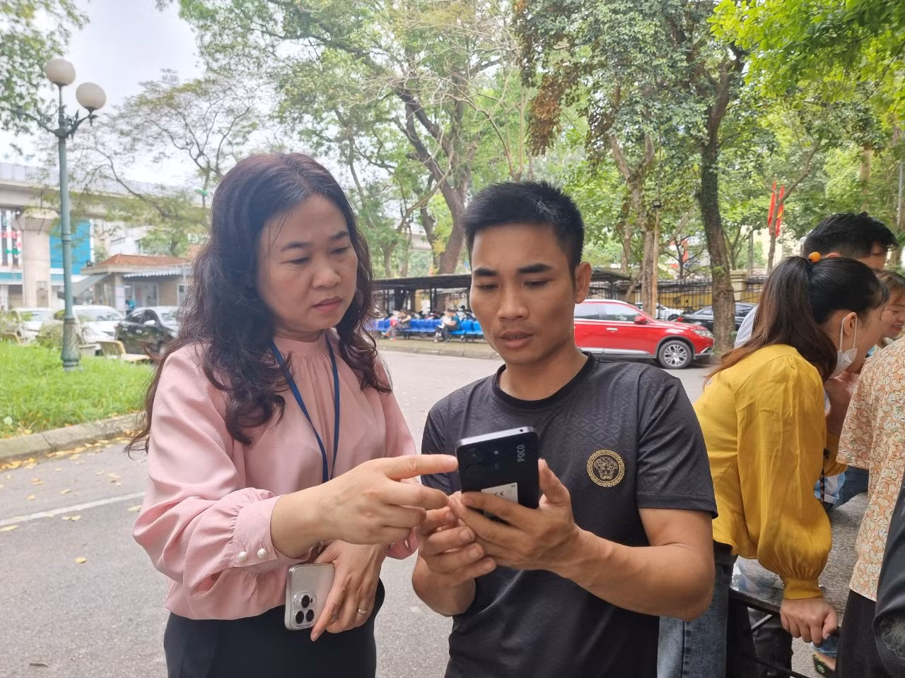 Đề xuất miễn 100% lệ phí cấp lý lịch tư pháp trên VNeID tại Hà Nội -0