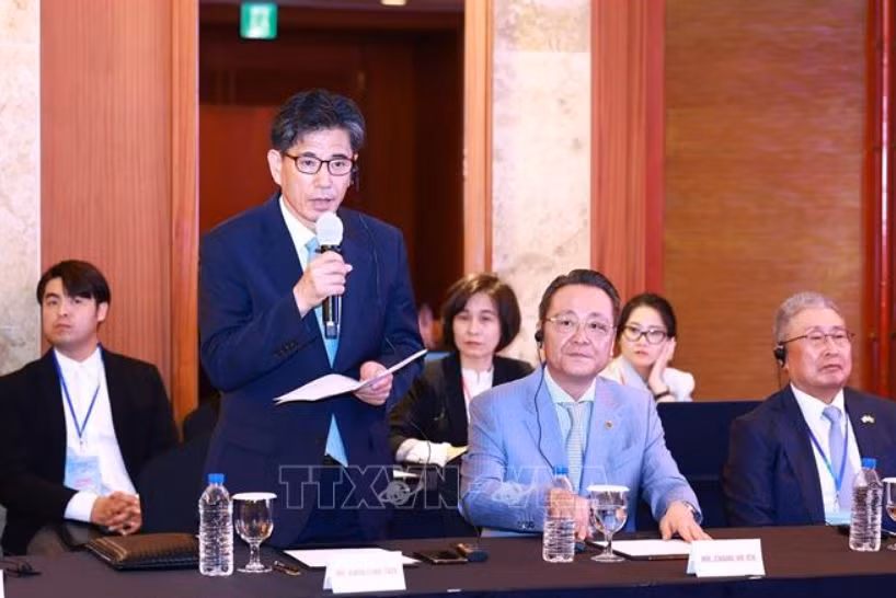 Thủ tướng Phạm Minh Chính gặp gỡ những người bạn Hàn Quốc -0
