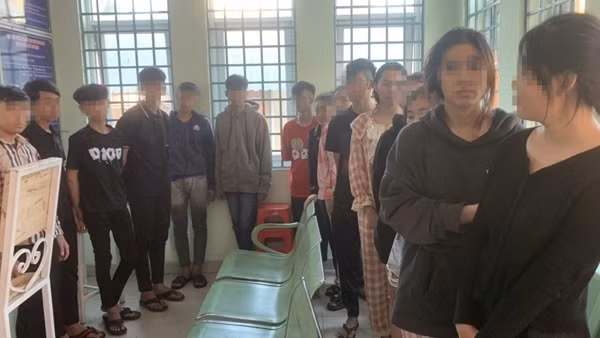 Ngăn chặn gần 50 thanh thiếu niên chuẩn bị "huyết chiến”
