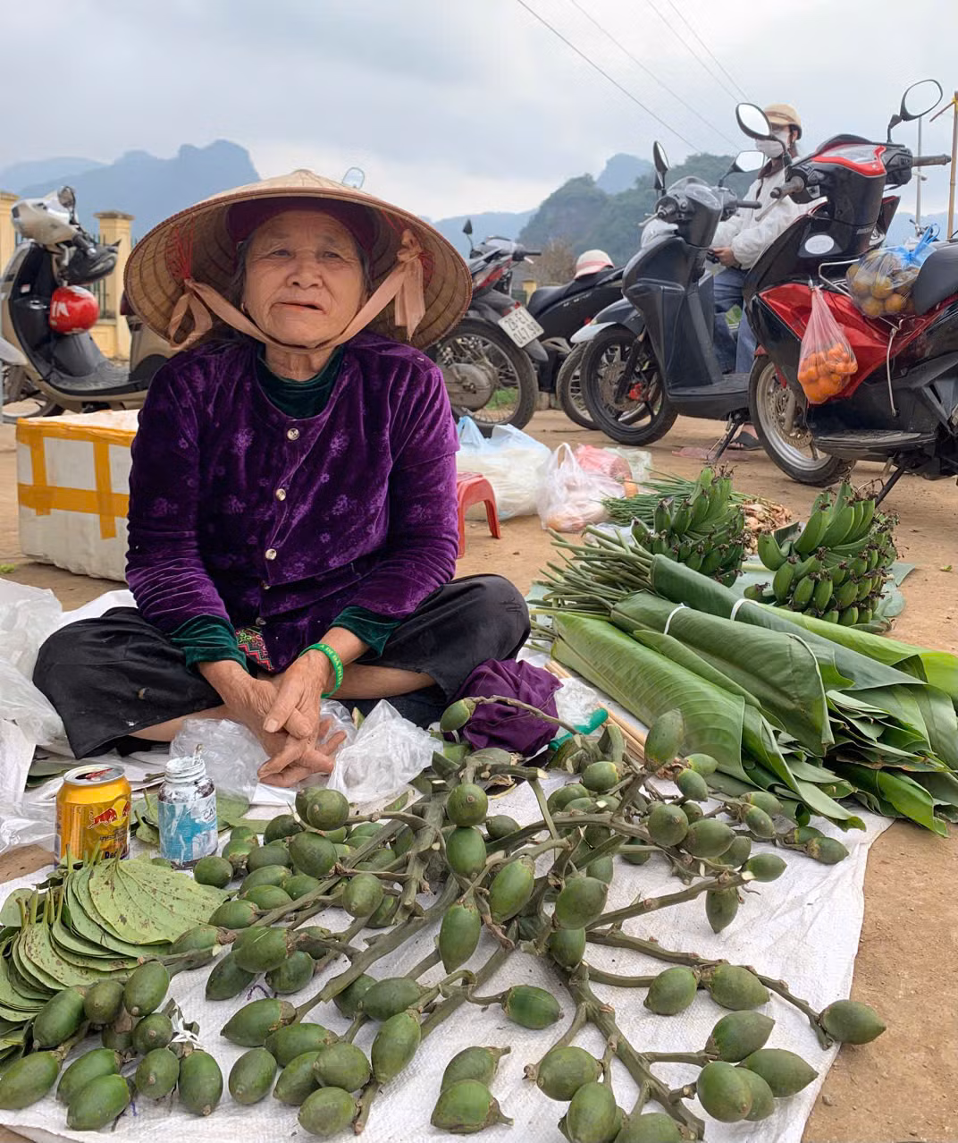 Ngày 28 Tết: Sức mua tăng, thị trường vẫn giữ giá ổn định -0