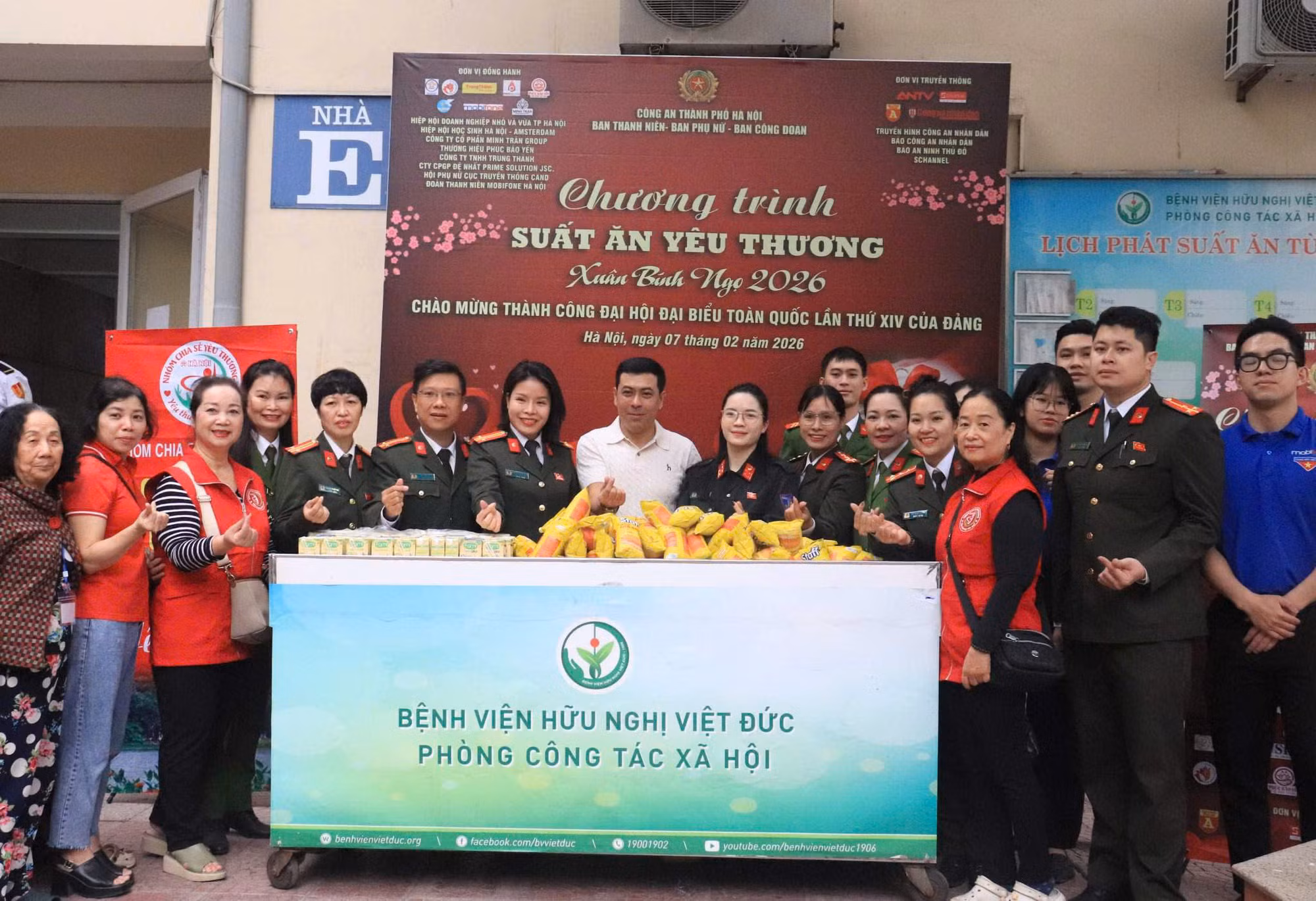 "Suất ăn yêu thương" - Lan toả ấm áp những ngày cận Tết ảnh 3
