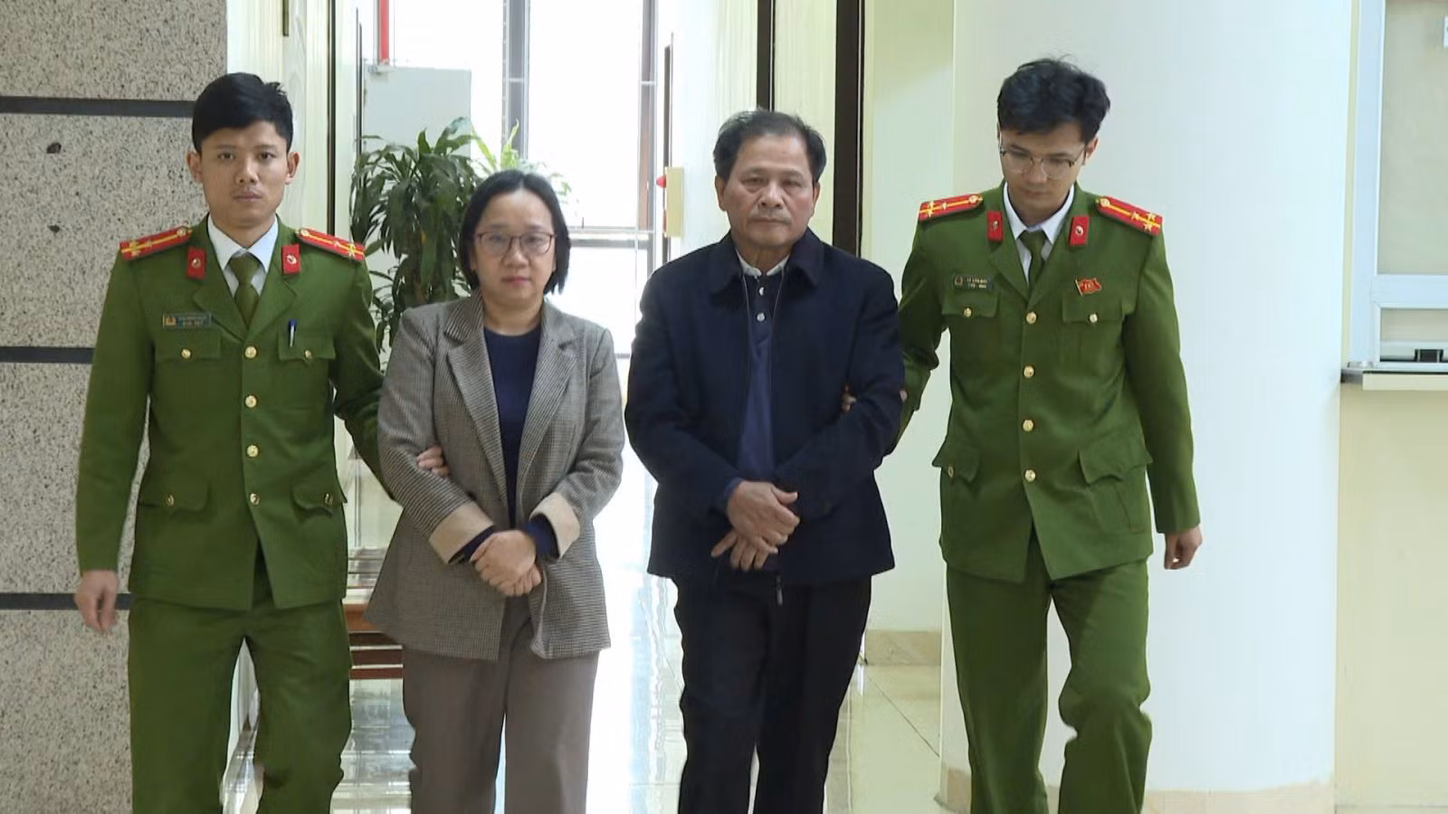 Làm rõ nhiều bất cập trong hoạt động xe điện tại Sầm Sơn -0