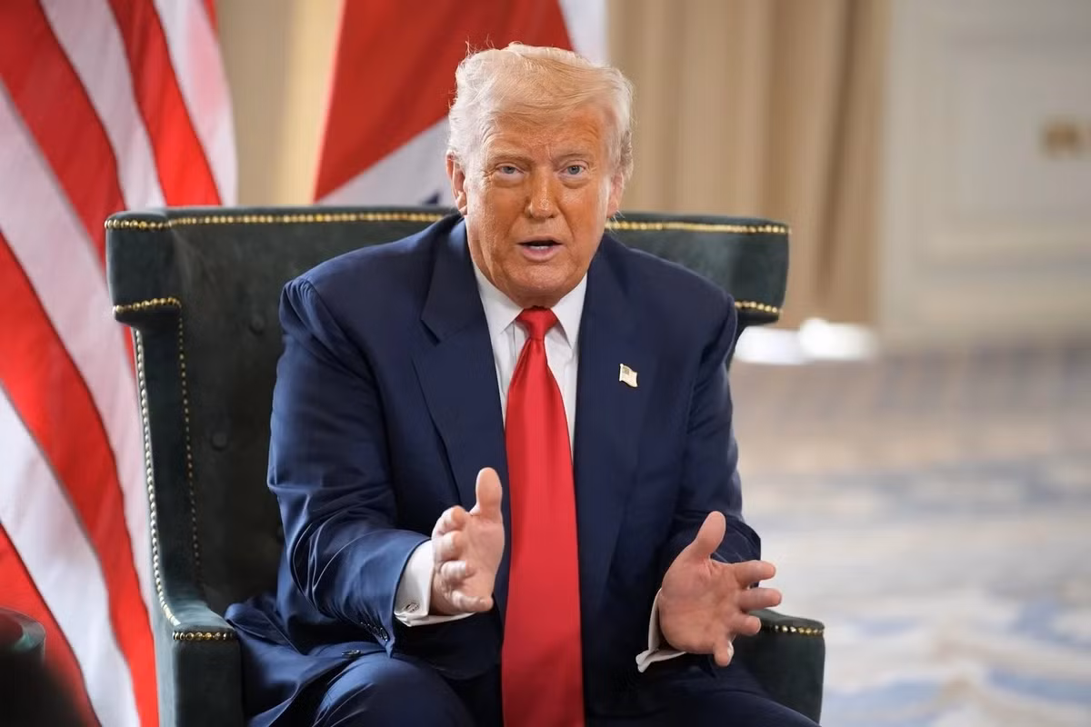 Tổng thống Trump cân nhắc điều thêm tàu sân bay tới Trung Đông, phát cảnh báo tới -0