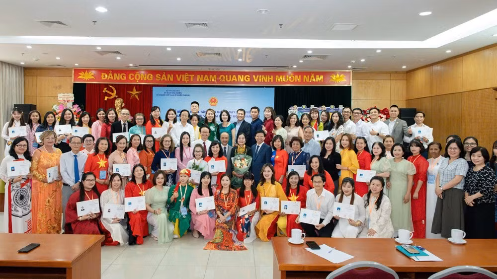Đẩy mạnh đối ngoại toàn diện ở tầm cao mới -0