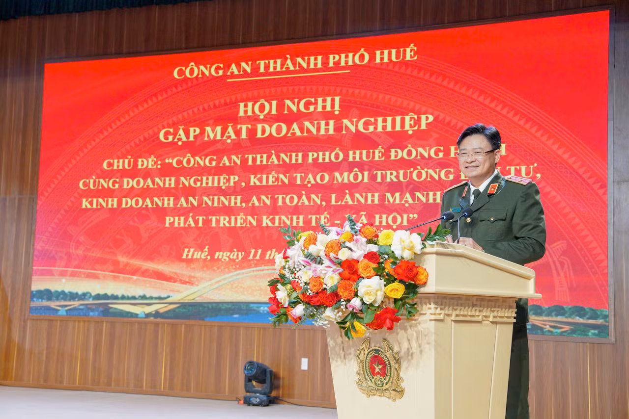Chuyển từ “quản lý” sang “phục vụ”: Công an TP Huế sát cánh cùng doanh nghiệp phát triển bền vững -0