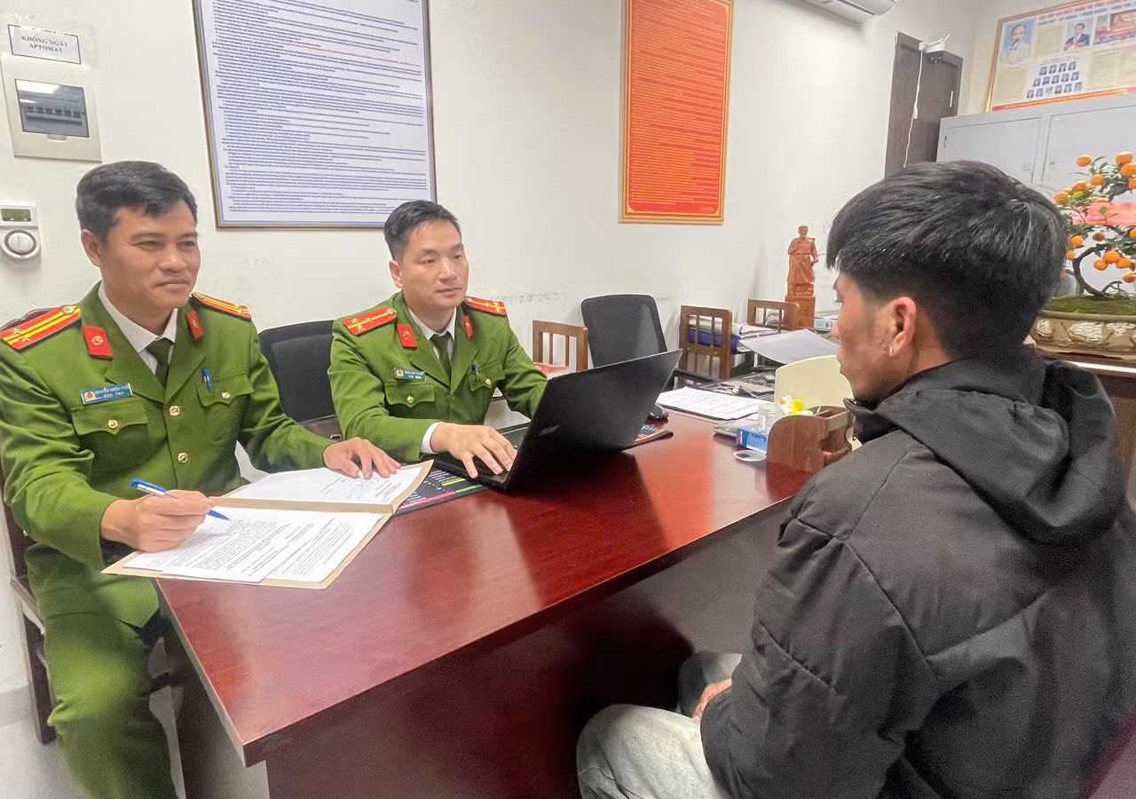 Bắt giữ đối tượng cướp giật tài sản chỉ sau 2 giờ gây án -0