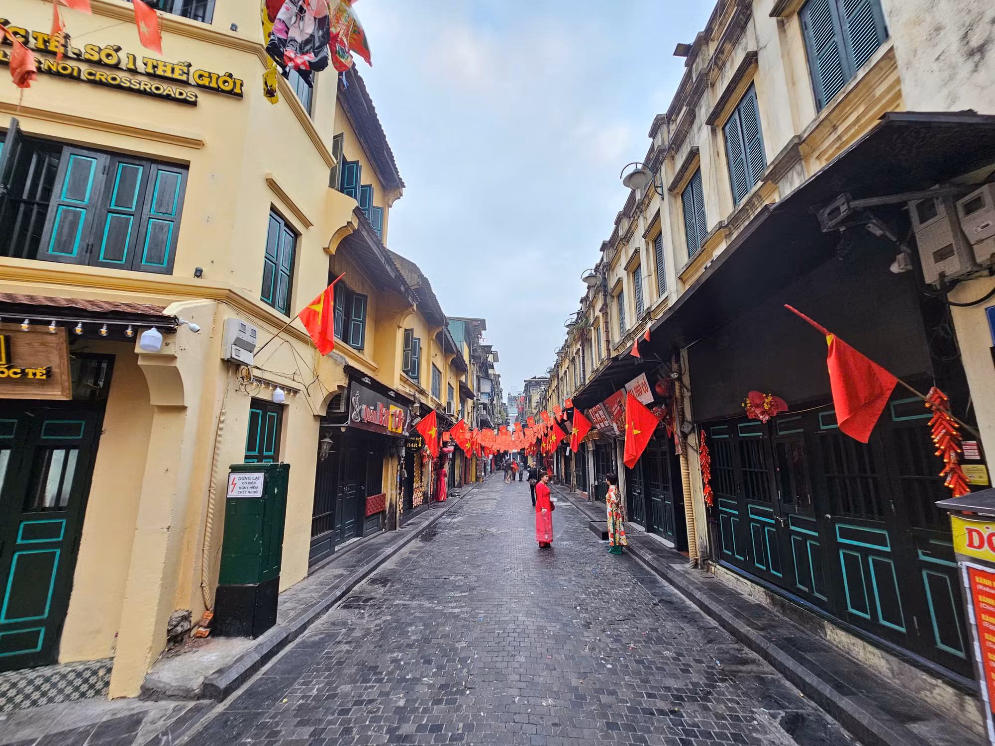 Hà Nội tĩnh lặng trong sáng mùng 1 Tết Bính Ngọ 2026 -0