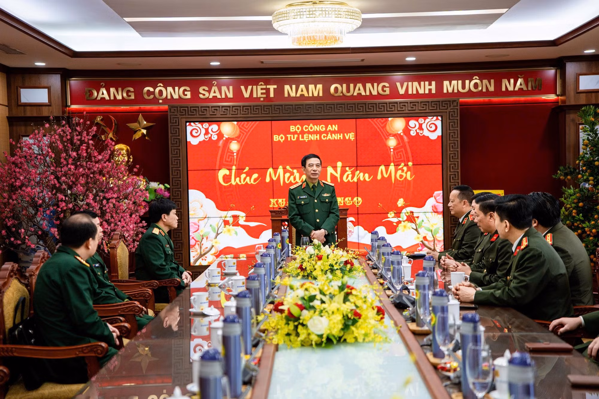 Tiếp thêm khí thế cho lực lượng Cảnh vệ dịp Tết Bính Ngọ -0
