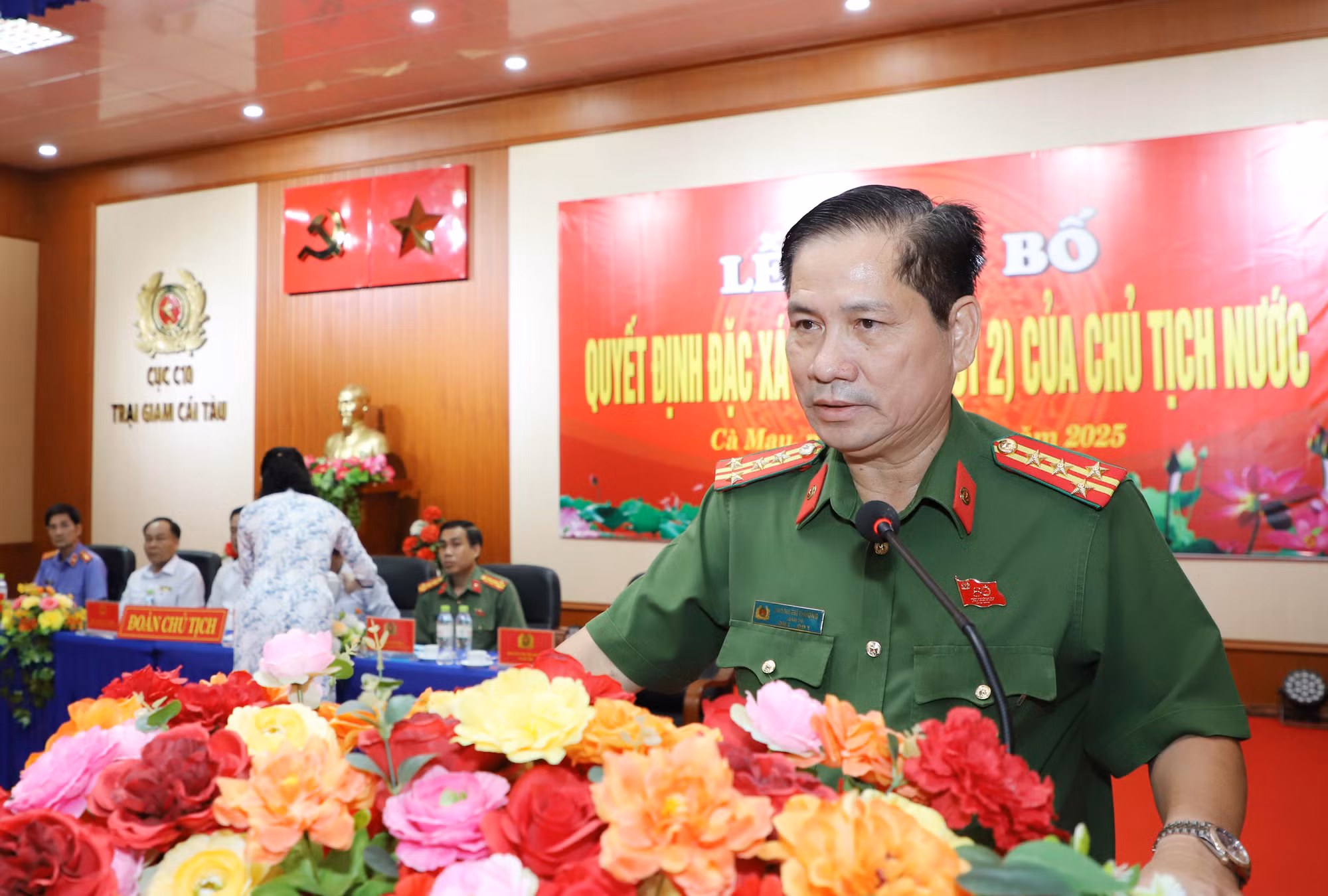 Tình người ở trại giam nơi địa đầu cực Nam Tổ quốc -0