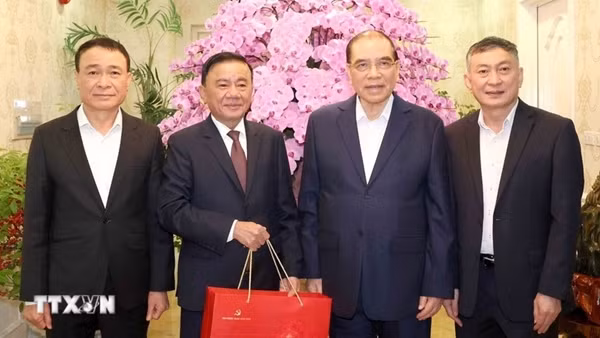 Thường trực Ban Bí thư Trần Cẩm Tú tri ân các nguyên lãnh đạo Đảng, Nhà nước