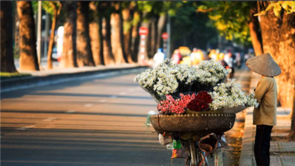 Bắc Bộ trời nắng, có mưa dông bất chợt