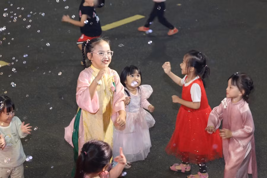 Đà Lạt rộn ràng chào đón năm mới -0
