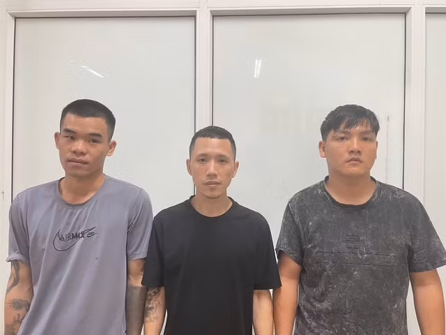 Triệt phá đường dây đánh bạc qua mạng, khởi tố 16 đối tượng -0