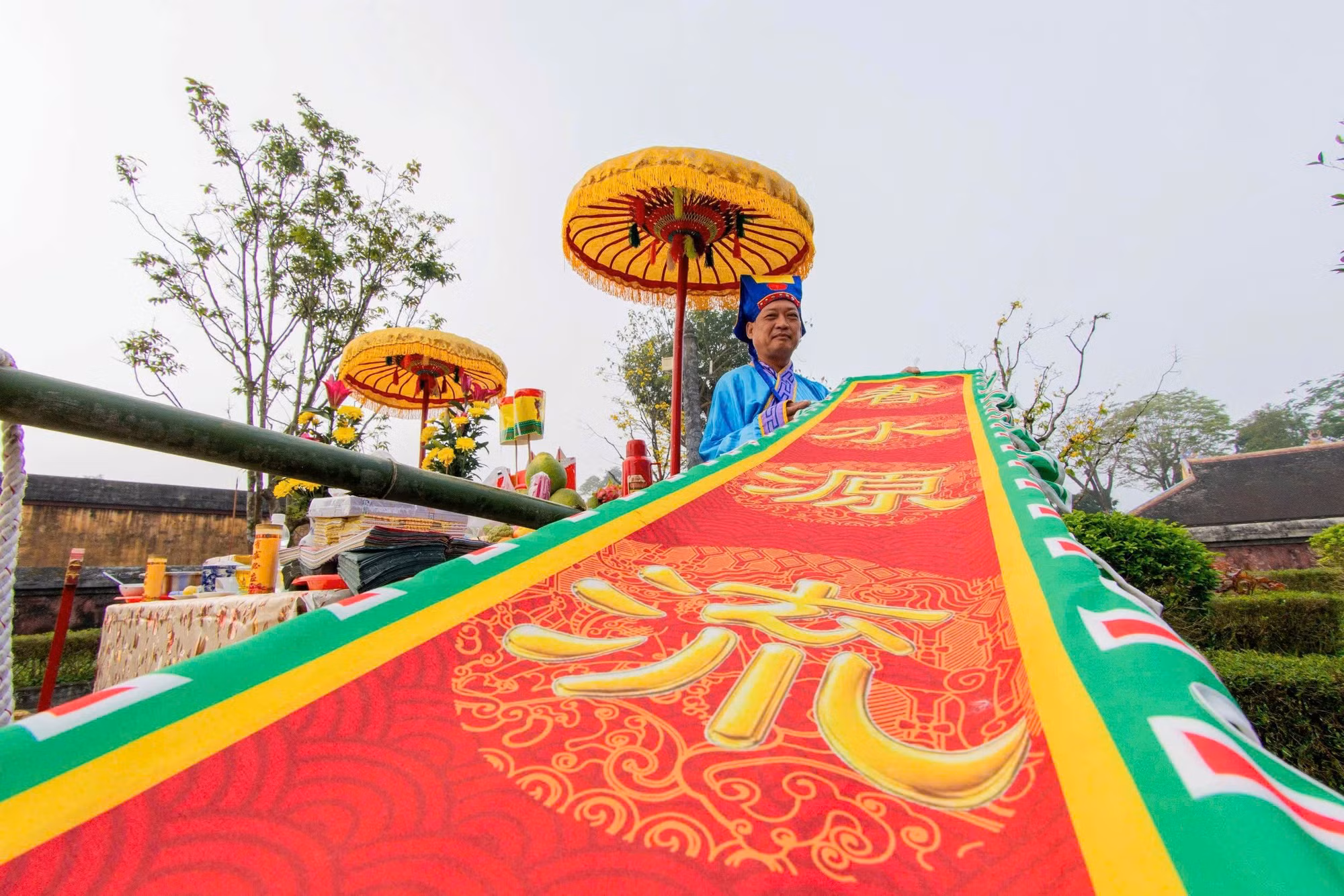 Tái hiện lễ dựng nêu đón Tết trong Hoàng cung triều Nguyễn -1